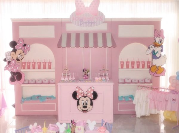 Minnie Mouse Storefront