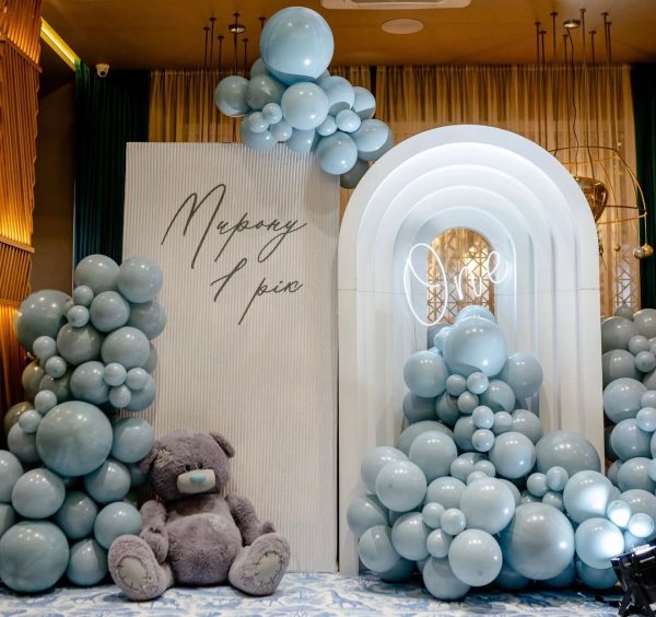 The Grand Glam Panels